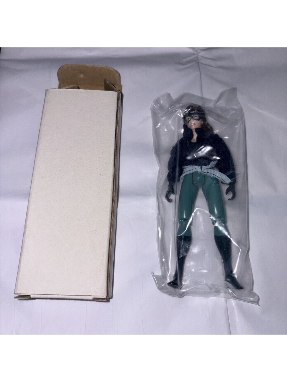 Shadow Cat Kitty Pryde Toyfare Marvel ToyBiz Line X-Men NIP 5” 1995